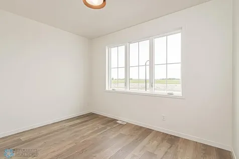 3187 66th Avenue S Fargo ND 58104