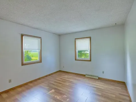 10864 117th Street SW Winsted MN 55395