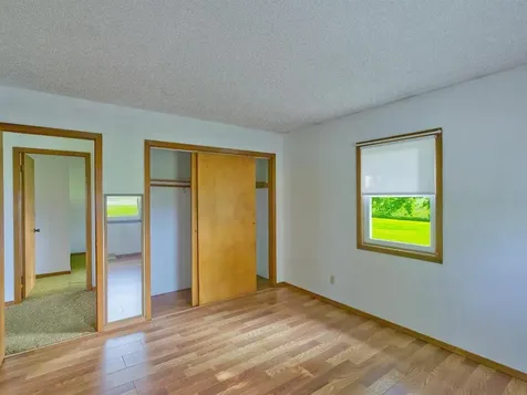 10864 117th Street SW Winsted MN 55395