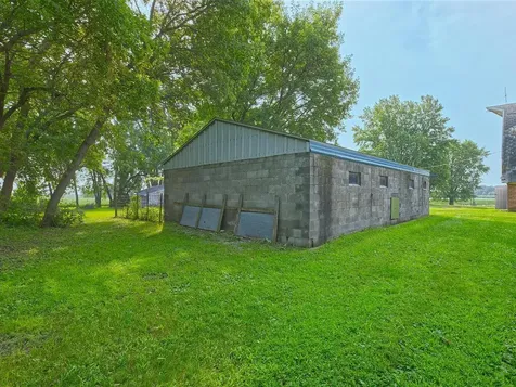 10864 117th Street SW Winsted MN 55395
