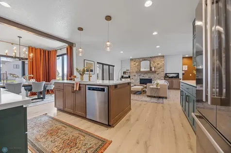 6090 Wildflower Drive S Fargo ND 58104