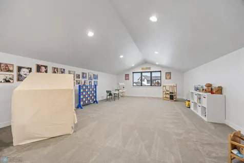 6090 Wildflower Drive S Fargo ND 58104
