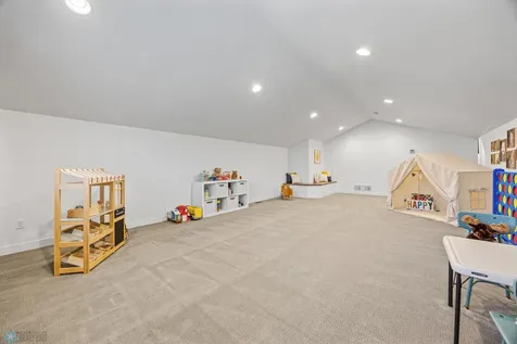 6090 Wildflower Drive S Fargo ND 58104