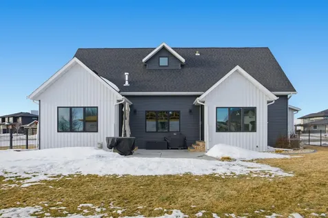6090 Wildflower Drive S Fargo ND 58104