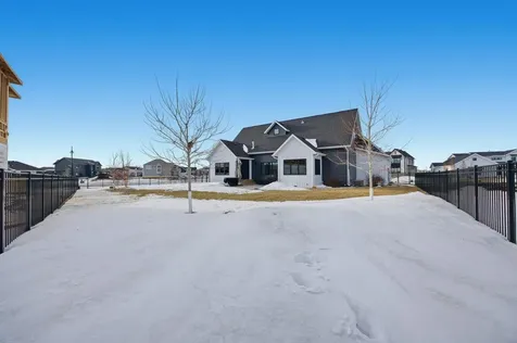 6090 Wildflower Drive S Fargo ND 58104