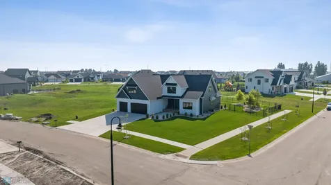 6090 Wildflower Drive S Fargo ND 58104