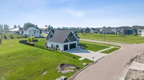 6090 Wildflower Drive S Fargo ND 58104