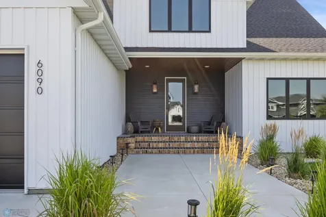 6090 Wildflower Drive S Fargo ND 58104