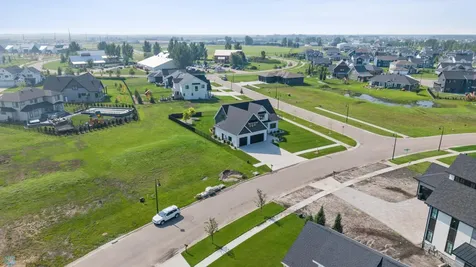 6090 Wildflower Drive S Fargo ND 58104