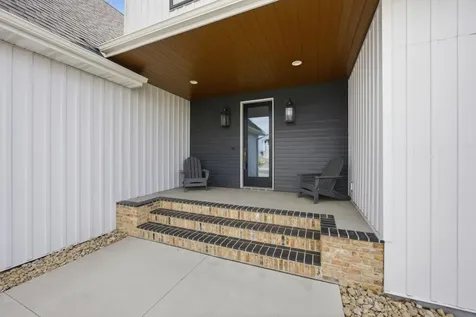 6090 Wildflower Drive S Fargo ND 58104