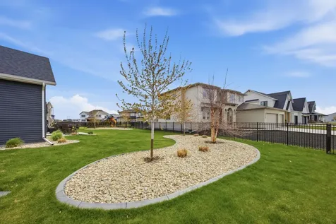 6090 Wildflower Drive S Fargo ND 58104