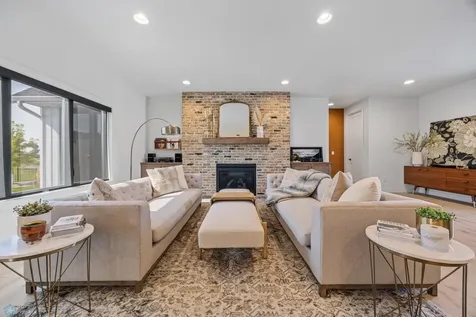 6090 Wildflower Drive S Fargo ND 58104