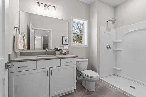2817 Victoria Street N Roseville MN 55113