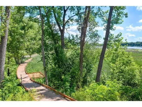 2817 Victoria Street N Roseville MN 55113