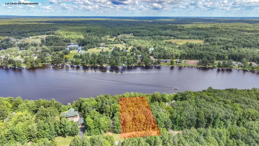 W9346 Woodlawn Drive Holcombe WI 54745