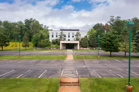 6436 County Road 11 Pequot Lakes MN 56472