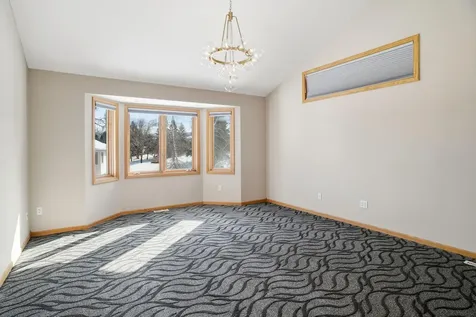 1162 Lakewood Drive S Maplewood MN 55119