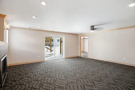 1162 Lakewood Drive S Maplewood MN 55119