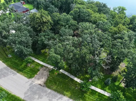 4033 Rosewood Lane SE Alexandria MN 56308