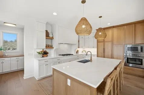 11184 Johnson Ridge Eden Prairie MN 55347