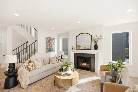 11184 Johnson Ridge Eden Prairie MN 55347