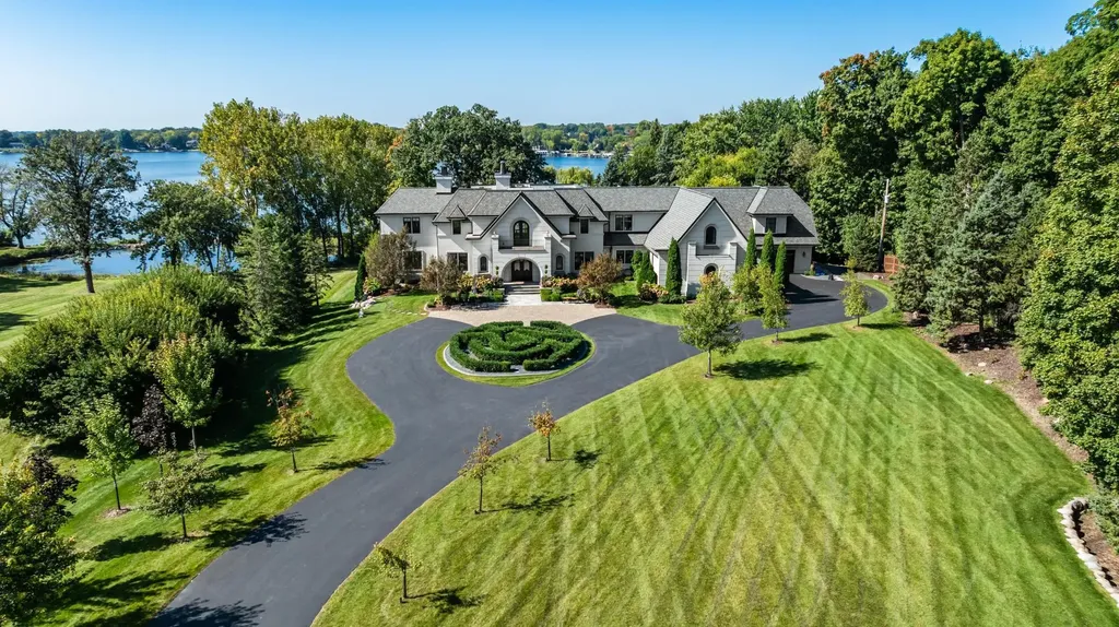 1535 Bohns Point Road Orono MN 55391