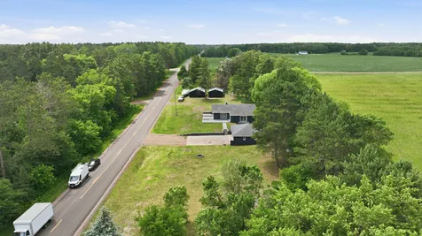 3941 357th Avenue NW Cambridge MN 55008