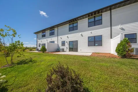 819 Viburnum Street Belle Plaine MN 56011