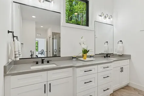 5742 Shady Oak Road S Minnetonka MN 55343