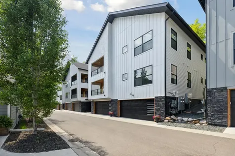 5742 Shady Oak Road S Minnetonka MN 55343