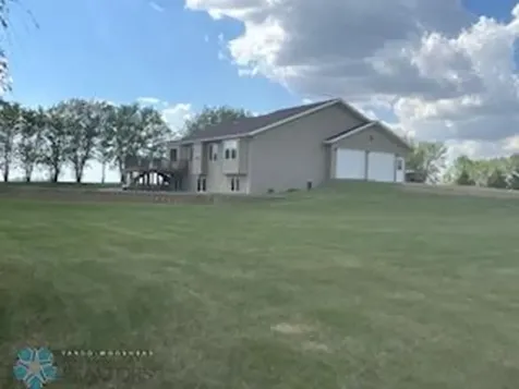 13902 87th Street SE Milnor ND 58060