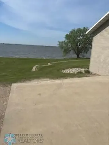 13902 87th Street SE Milnor ND 58060
