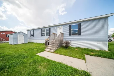 2009 Osprey Pl NW Stewartville MN 55976