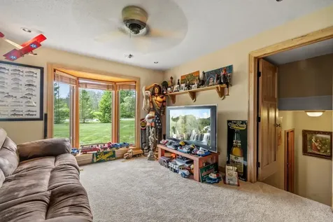 2511 Carver Avenue E Maplewood MN 55119