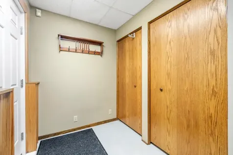 2511 Carver Avenue E Maplewood MN 55119