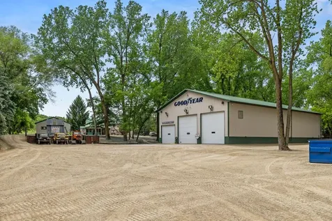 2511 Carver Avenue E Maplewood MN 55119
