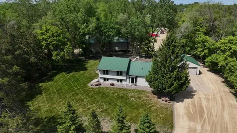2511 Carver Avenue E Maplewood MN 55119