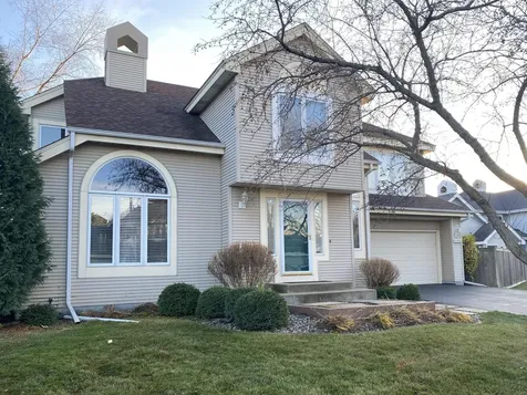 15735 16th Place N Plymouth MN 55447
