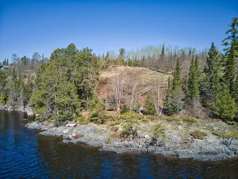 2116 Red Crest Island International Falls MN 56649