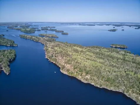 2116 Red Crest Island International Falls MN 56649