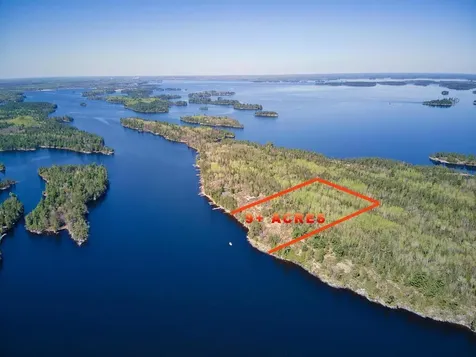 2116 Red Crest Island International Falls MN 56649