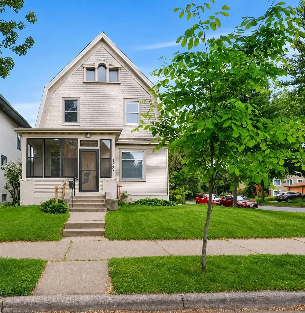 129 W 33rd Street Minneapolis MN 55408