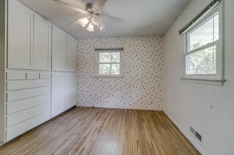 7124 Kyle Avenue N Brooklyn Center MN 55429