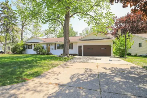 7124 Kyle Avenue N Brooklyn Center MN 55429