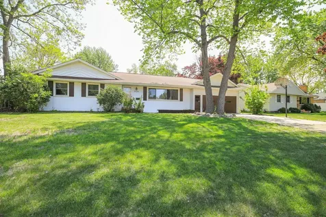 7124 Kyle Avenue N Brooklyn Center MN 55429