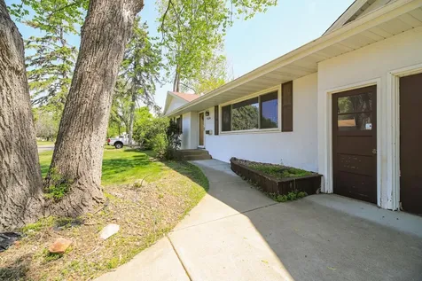 7124 Kyle Avenue N Brooklyn Center MN 55429