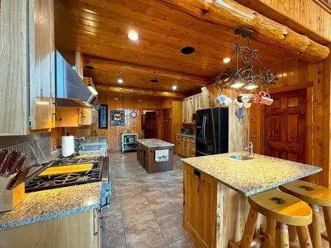 7236 Far North Road Orr MN 55771