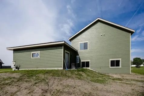 656 Lake Forest Circle Detroit Lakes MN 56501