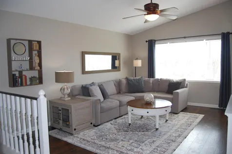 2199 Schoolmaster Drive Chaska MN 55318
