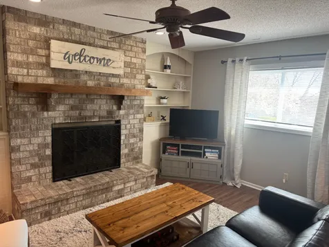 2199 Schoolmaster Drive Chaska MN 55318